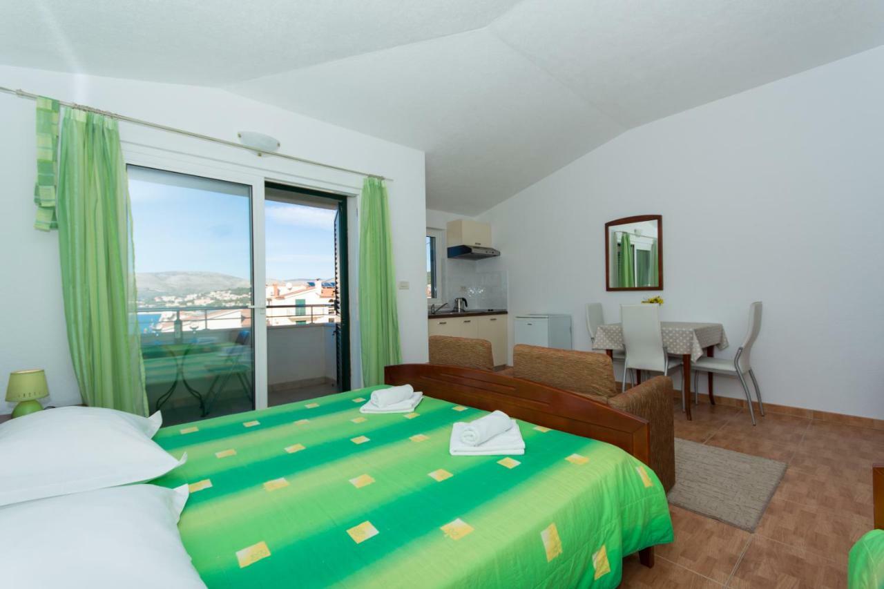 Apartments Fumija Τρογκίρ Εξωτερικό φωτογραφία