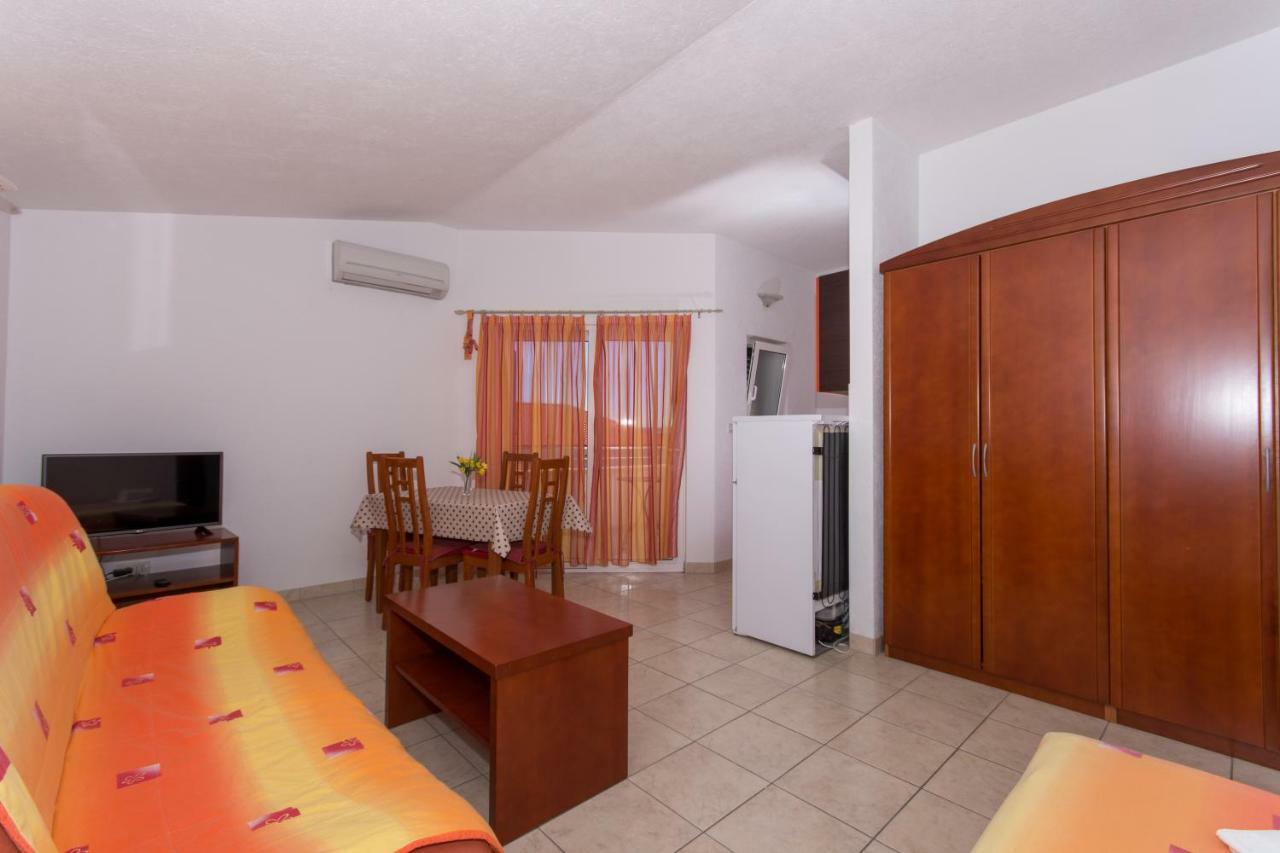 Apartments Fumija Τρογκίρ Εξωτερικό φωτογραφία