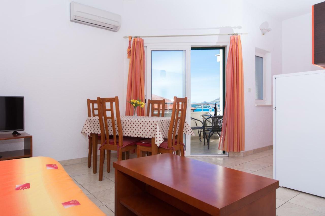 Apartments Fumija Τρογκίρ Εξωτερικό φωτογραφία
