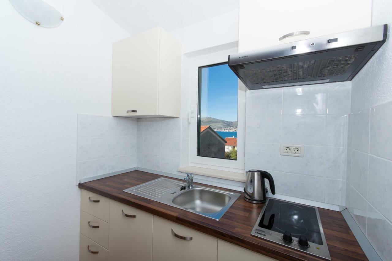 Apartments Fumija Τρογκίρ Εξωτερικό φωτογραφία