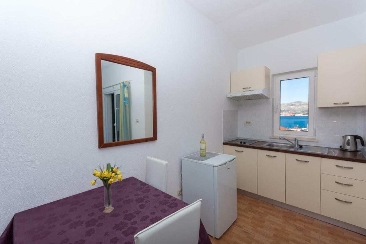 Apartments Fumija Τρογκίρ Εξωτερικό φωτογραφία