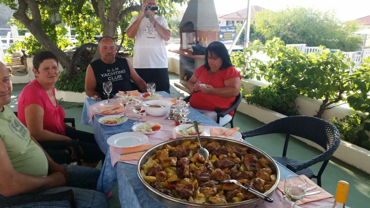 Apartments Fumija Τρογκίρ Εξωτερικό φωτογραφία