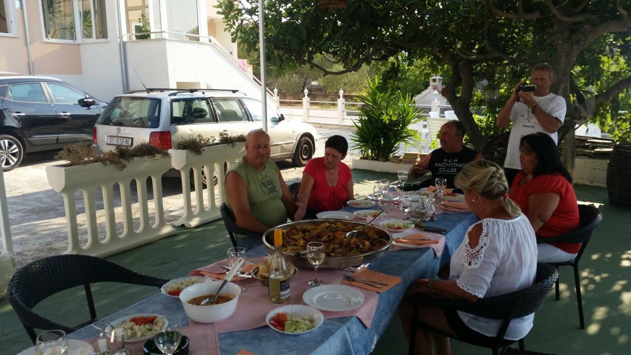 Apartments Fumija Τρογκίρ Εξωτερικό φωτογραφία